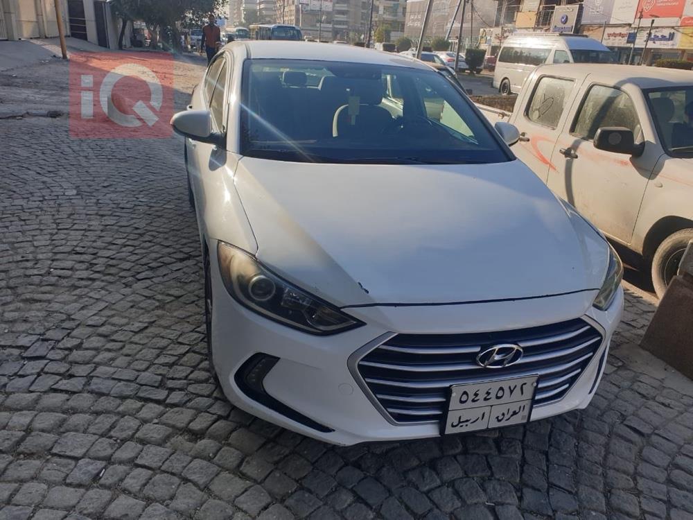 هیوندای ئەلەنترا